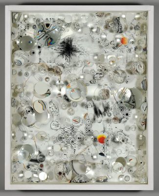 Objekte aus der Ausstellung "Welten in der Schachtel" von Mary Bauermeister